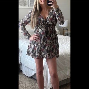 Free people boho v neck dress w long sleeves S